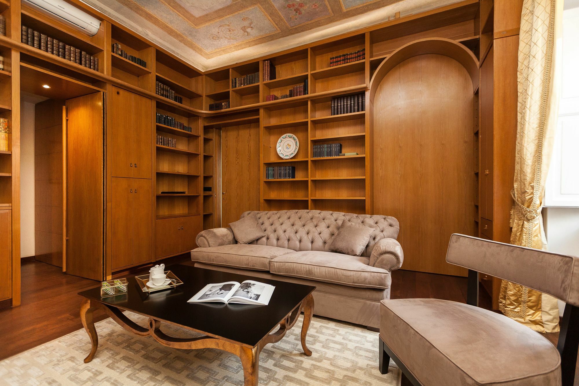 Prestigious Apartment Piazza Navona Рим Экстерьер фото